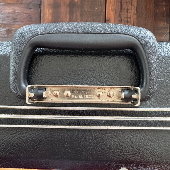 The Original Trav-L-Bar by Ever-Wear Executair 737 Model - Picture 10 of 13